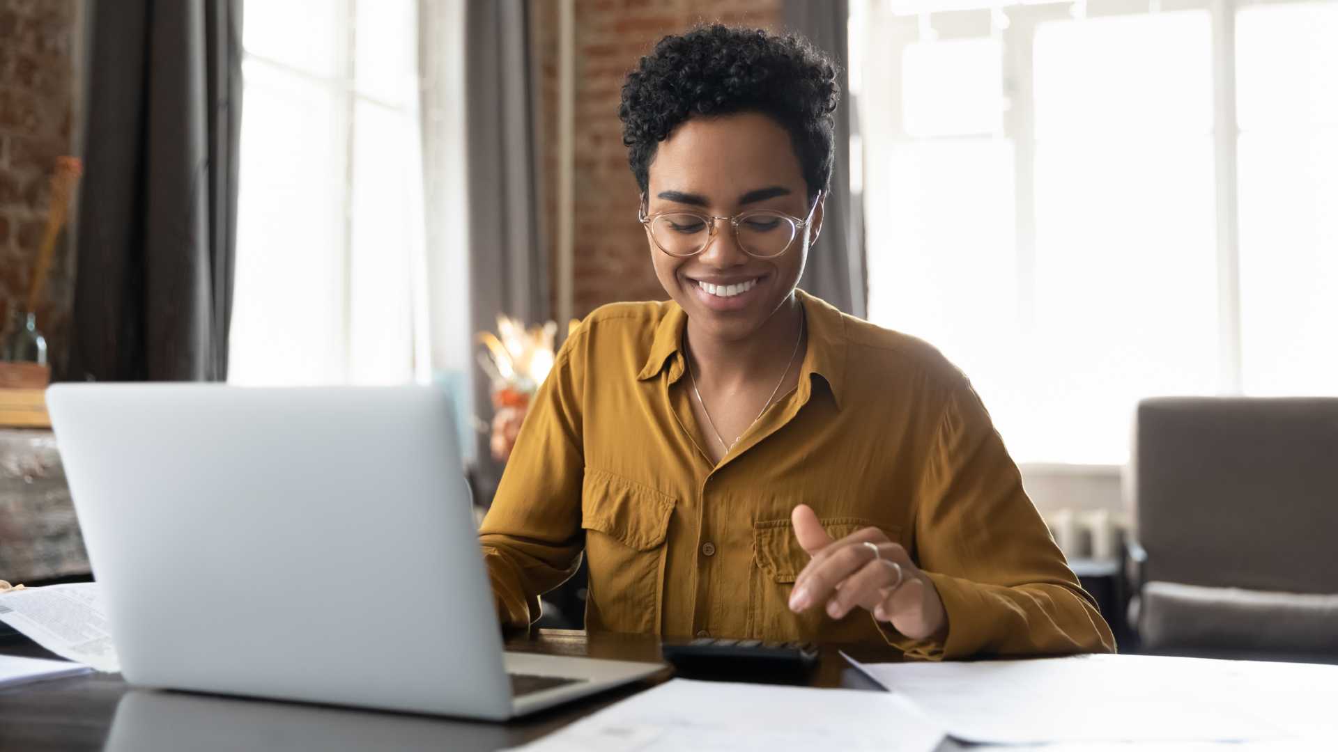 Woman calculates how to lower her mortgage payment